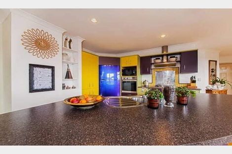 Photo of property in 31 Roy Maloney Drive, Henderson, Auckland, 0612