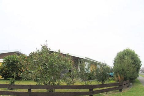 Photo of property in 2/88 Murphy Road, Taradale, Napier, 4112