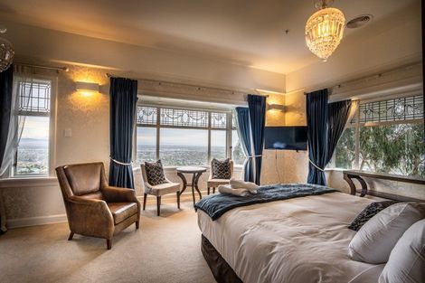 Photo of property in 141 Hackthorne Road, Cashmere, Christchurch, 8022