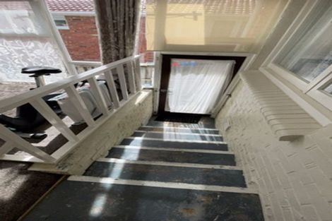 Photo of property in 33 Rogan Street, Mount Roskill, Auckland, 1041