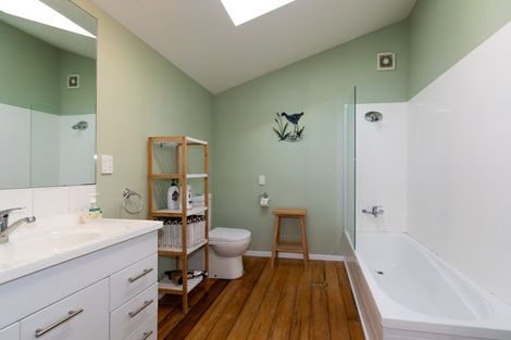 Photo of property in 131 Shakespeare Road, Bluff Hill, Napier, 4110