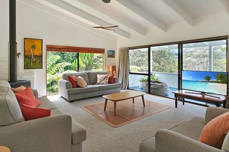 Photo of property in 231 Tukere Drive, Whangamata, 3620