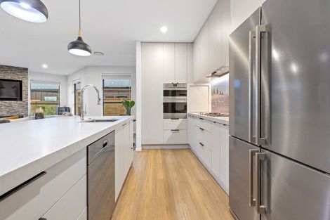 Photo of property in 160 Lakes Boulevard, Pyes Pa, Tauranga, 3112