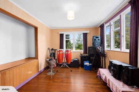 Photo of property in 2 Somme Road, Silverstream, Upper Hutt, 5019