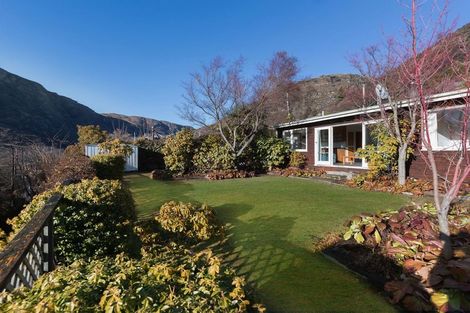 Photo of property in 36 Mcchesney Road, Arthurs Point, Queenstown, 9371
