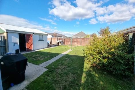 Photo of property in 64 Coopers Road, Dallington, Christchurch, 8061