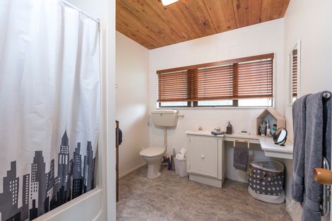 Photo of property in 33 St Annes Crescent, Wattle Downs, Auckland, 2103