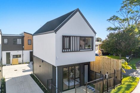 Photo of property in 6a Rosina Place, Pakuranga, Auckland, 2010