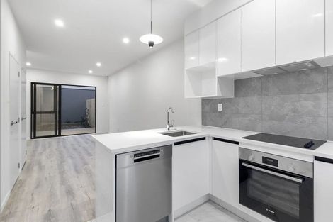 Photo of property in 14 Hokoteta Street, Mount Wellington, Auckland, 1062