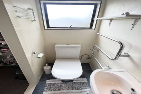 Photo of property in 54 Kennedy Avenue, Forrest Hill, Auckland, 0620