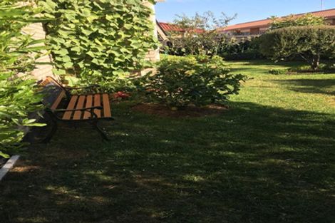 Photo of property in 32 Magnolia Drive, Waiuku, 2123