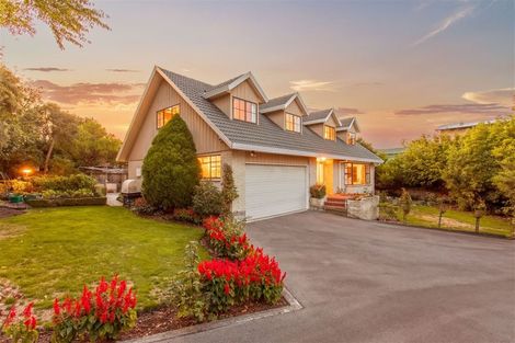 Photo of property in 1 Whareora Terrace, Cashmere, Christchurch, 8022