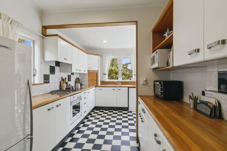 Photo of property in 109 Karori Road, Karori, Wellington, 6012
