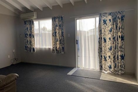 Photo of property in 130 Kew Road, Kew, Invercargill, 9812