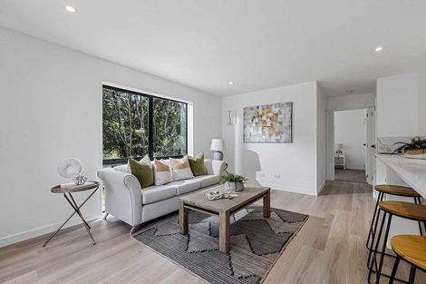 Photo of property in 3 Satchell Place, Birkenhead, Auckland, 0626