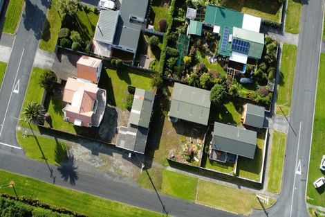Photo of property in 88 Domett Street, Opunake, 4616