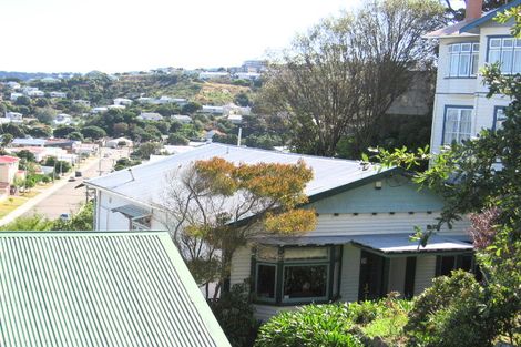 Photo of property in 25 Awa Road, Miramar, Wellington, 6022