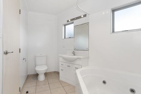 Photo of property in 3/50 May Street, Mount Maunganui, 3116
