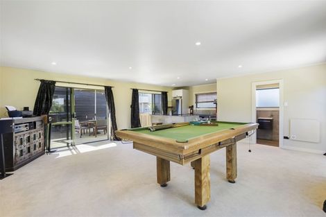 Photo of property in 1315 Whangaparaoa Road, Army Bay, Whangaparaoa, 0930