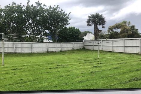Photo of property in 7 Kotuku Street, Te Atatu Peninsula, Auckland, 0610