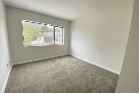 Photo of property in 22 Lorikeet Place, Unsworth Heights, Auckland, 0632