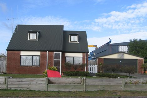 Photo of property in 3 Harvard Court, Melville, Hamilton, 3206