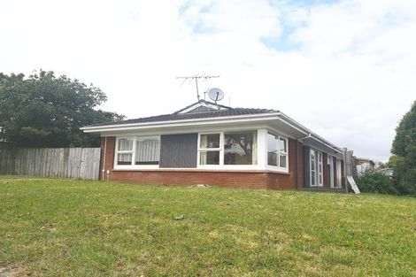Photo of property in 1/2 Yacht Place, Bucklands Beach, Auckland, 2012