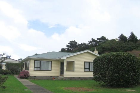 Photo of property in 4 Mclellan Street, Tawa, Wellington, 5028