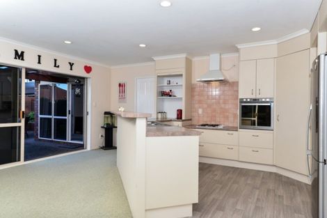 Photo of property in 8 Ben Nevis Place, Nawton, Hamilton, 3200