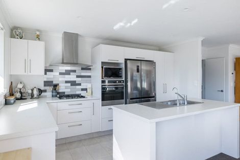 Photo of property in 36 Rose Leigh Drive, Cambridge, 3434