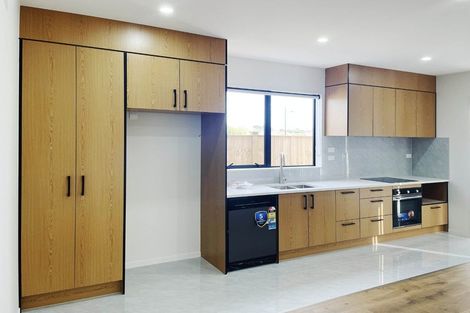 Photo of property in 12 Kaapehu Street, Karaka, 2578