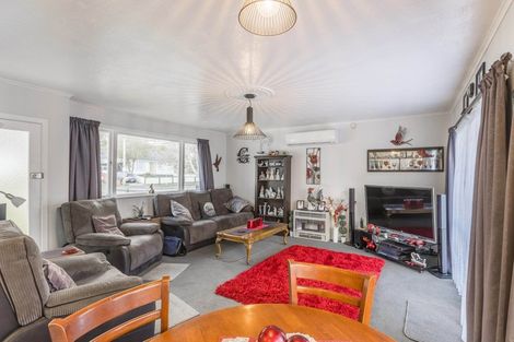 Photo of property in 48 Horoeka Street, Stokes Valley, Lower Hutt, 5019