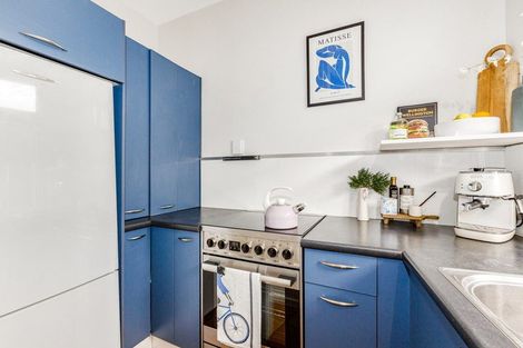 Photo of property in Hobson Flats, 4/1 Hobson Street, Pipitea, Wellington, 6011