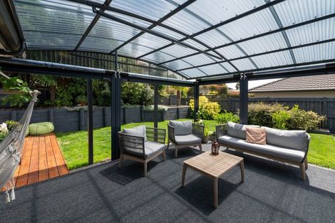 Photo of property in 17 Great Road West, Matipo Heights, Rotorua, 3015