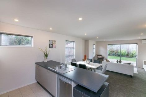 Photo of property in 2b Coates Street, Tawa, Wellington, 5028