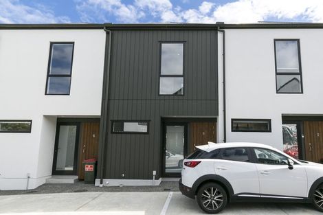 Photo of property in 11/6 Oswald Crescent, Paparangi, Wellington, 6037