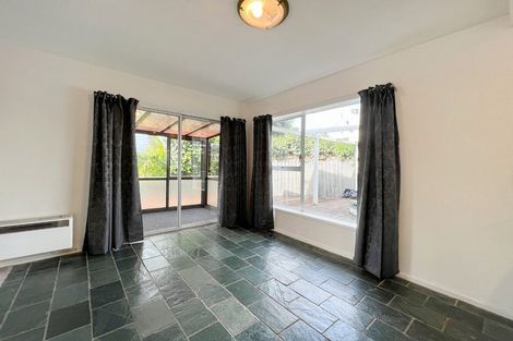 Photo of property in 13 Dunraven Place, Torbay, Auckland, 0630