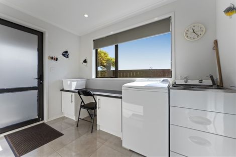 Photo of property in 53 Alberta Road, Glen Avon, New Plymouth, 4312