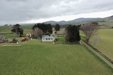 Photo of property in 2112 Orepuki Riverton Highway, Pahia, Riverton, 9881