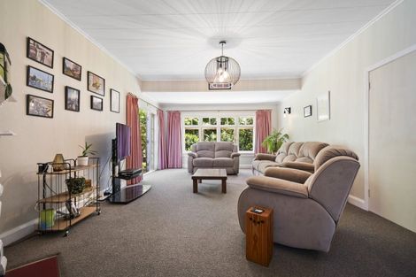 Photo of property in 2330 Kimbolton Road, Kiwitea, Feilding, 4777