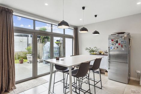 Photo of property in 39 Te Ara Kawakahia, Waikanae, 5036