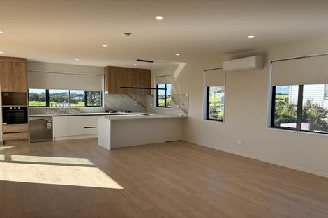 Photo of property in 10a Mclarin Road, Glenbrook, 2681
