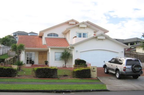 Photo of property in 20 Ribbonwood Crescent, Goodwood Heights, Auckland, 2105