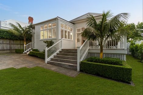 Photo of property in 11 Herne Bay Road, Herne Bay, Auckland, 1011