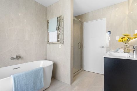 Photo of property in 9 Backridge Way, Flat Bush, Auckland, 2019