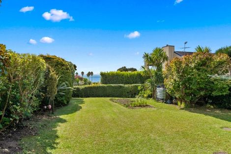 Photo of property in 27 Gulf View Road, Murrays Bay, Auckland, 0630