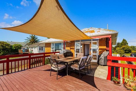 Photo of property in 7 Phillip Avenue, Glen Eden, Auckland, 0602