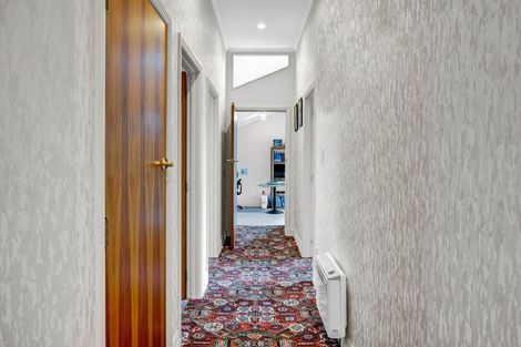 Photo of property in 19 George Street, Hawera, 4610