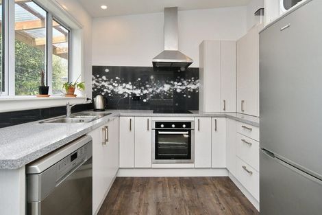 Photo of property in 98 Hargood Street, Woolston, Christchurch, 8062