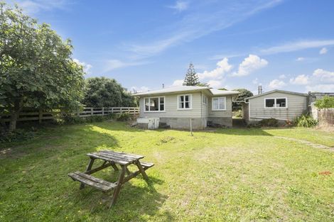 Photo of property in 31 Dixie Street, Te Horo Beach, Otaki, 5581